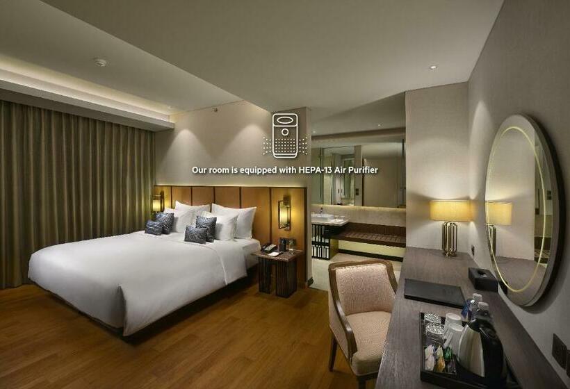 Номер Deluxe Кровать Кинг, Golden Tulip Holland Resort Batu