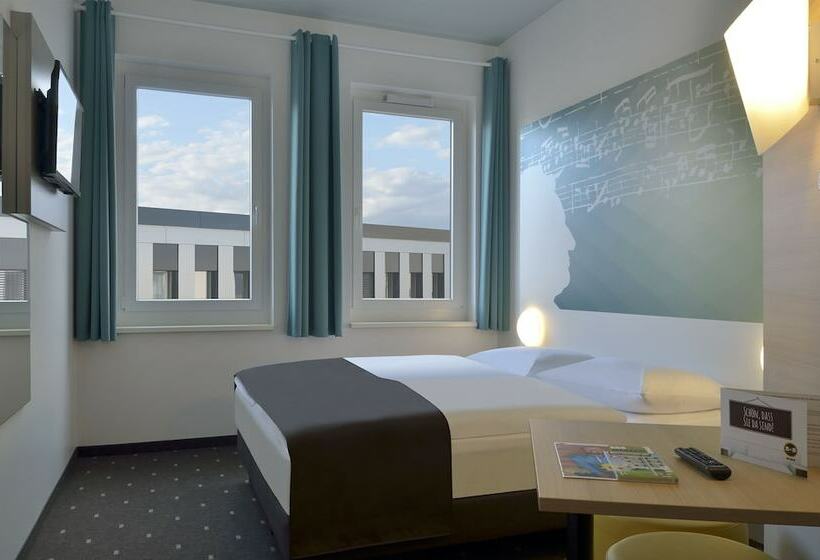 Номер Стандарт, B&b Hotel Halle
