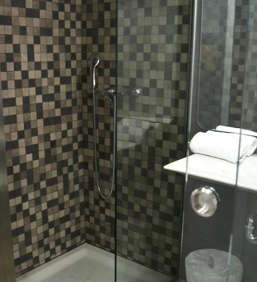 اتاق سوپریور خانوادگی, Bed&breakfast 10 Girona