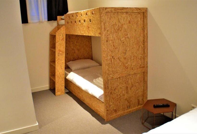 Quarto Familiar, Heye 130