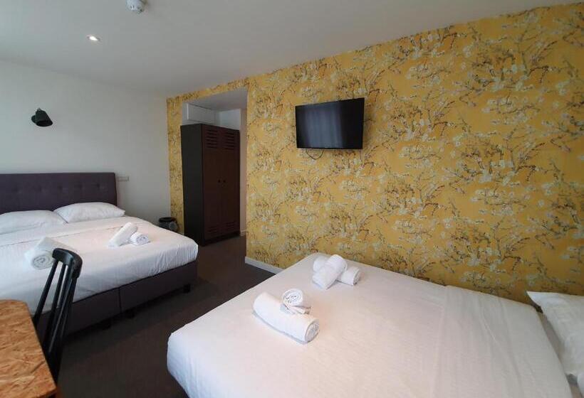 Quarto Quádruplo Economy, Heye 130
