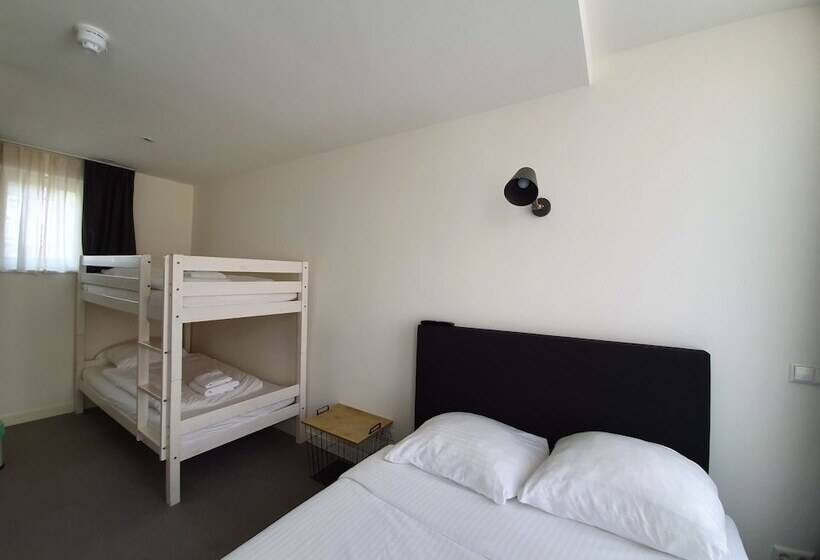Quarto Familiar, Heye 130