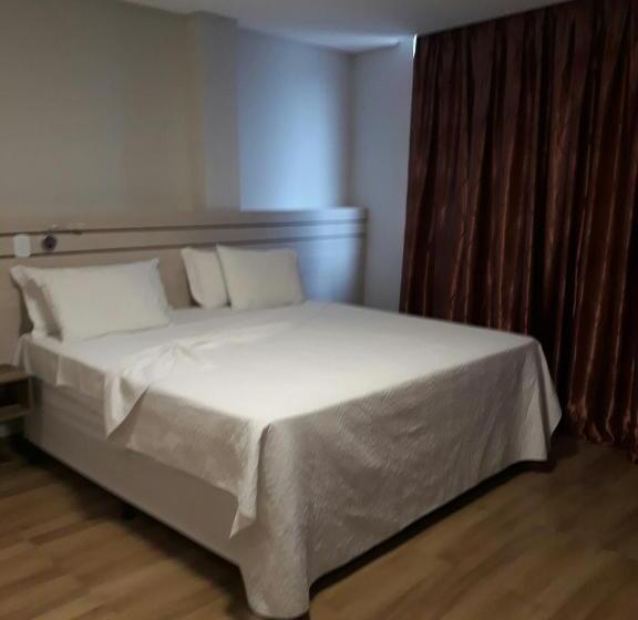 디럭스 룸, Pak Suites