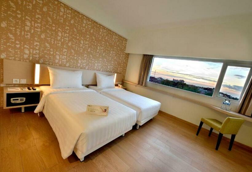 Номер Стандарт, Whiz Prime Hotel Sudirman Cilacap