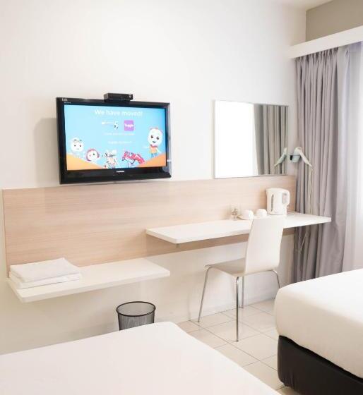 Deluxe Room, Country Inn