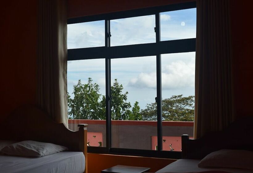 豪华三人间, Southern View Holiday Resort