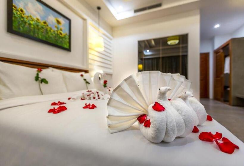 غرفة ديلوكس مطلة على حمام السباحة, The Tito Suite Residence