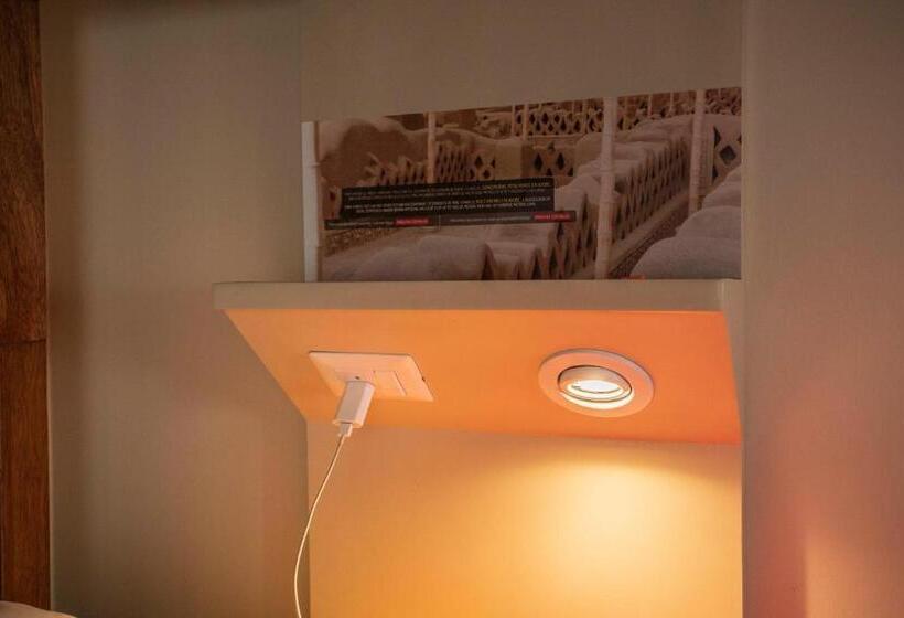 이코노미 룸, Pariwana Hostel Lima