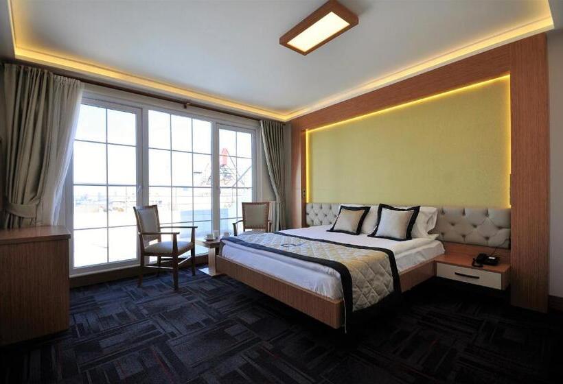 اتاق لوکس با چشم‌انداز, Double Comfort