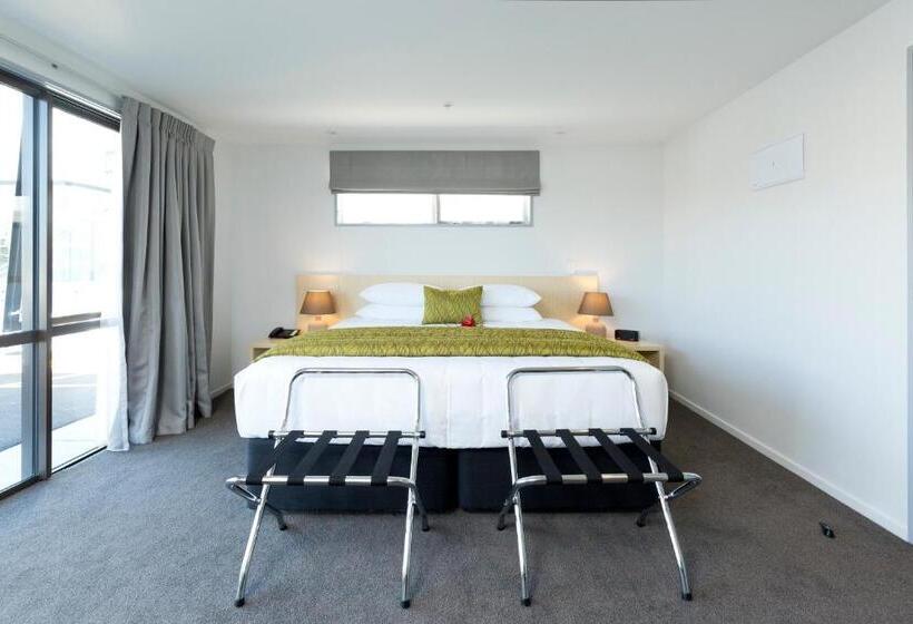 Family Suite, 2 On Whiteleigh And 239 On Lincoln Motel