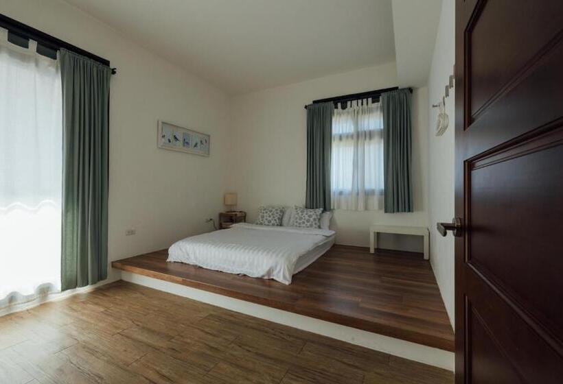 اتاق استاندارد, 5963 Turn Right B&b