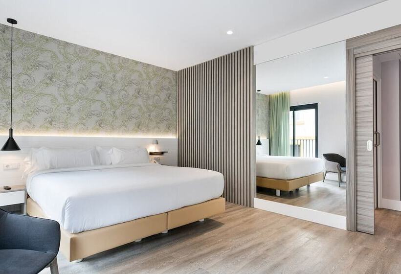 Номер Superior, Niu Barcelona