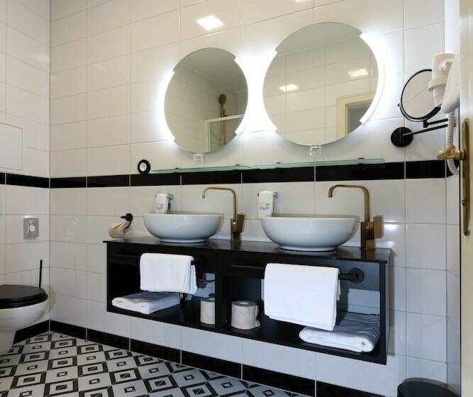 חדר קומפורט, Art Deco Wolker By Astoria Hotel & Medical Spa