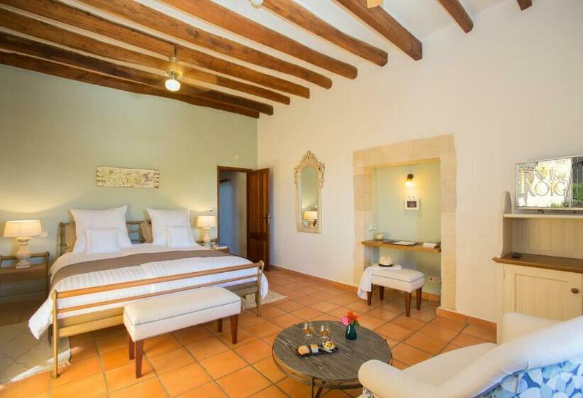 スタンダードインサイドビュールーム, Casa Font I Roig