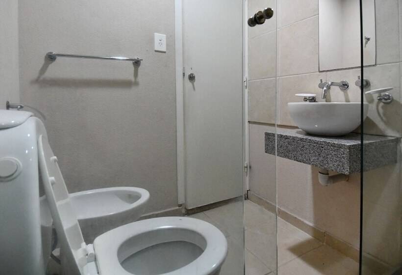 اتاق استاندارد چهار تخته, O2 Hotel Gesell