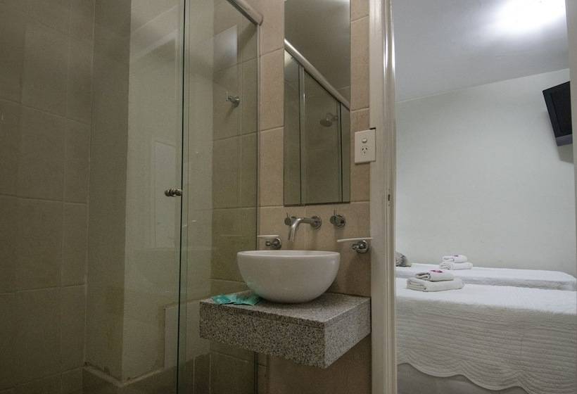 اتاق استاندارد چهار تخته, O2 Hotel Gesell