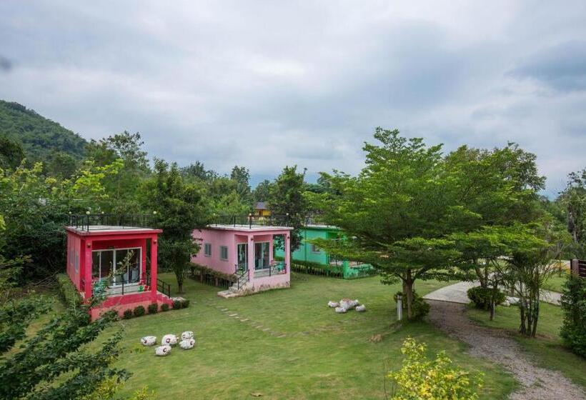 ガーデンビューのスタンダードバンガロー, Tanihill Resort