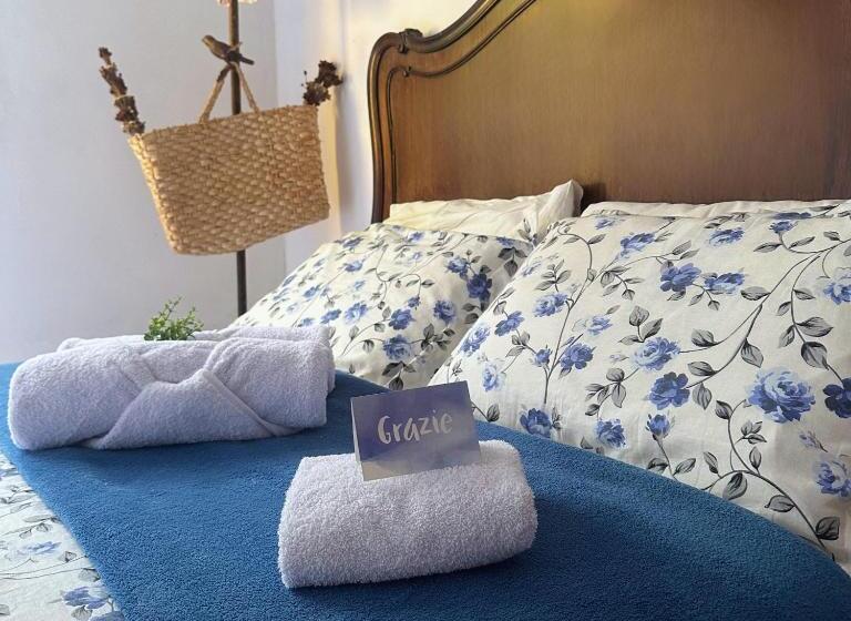 Полулюкс Вид на Сад, Hostel 040