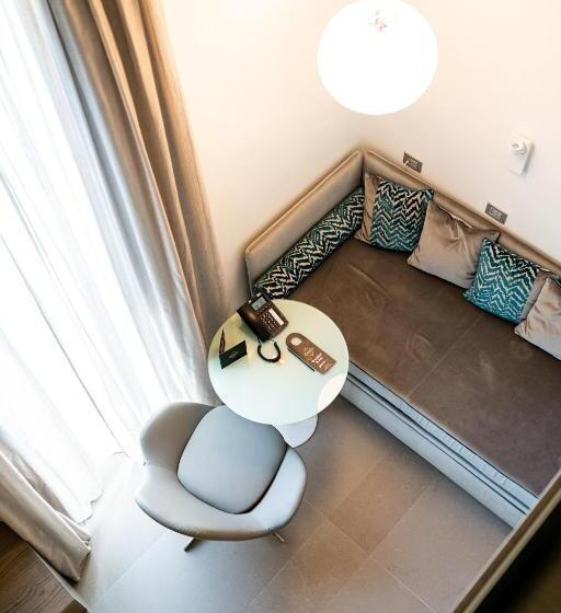 Полулюкс, Caportigia Boutique