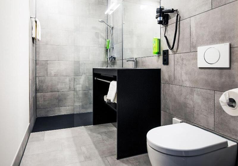 غرفة قياسية فردية, Riku Hotel Ulm