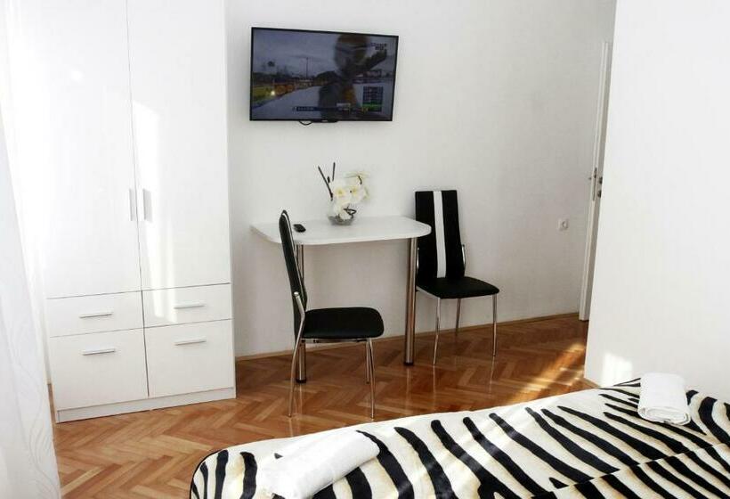 标准间, Rooms By The Sea Split   6973