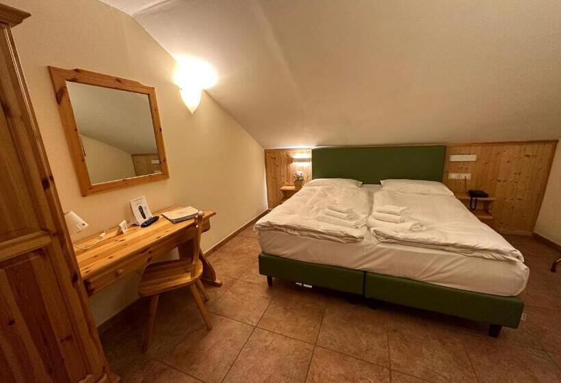 Семейный Номер Deluxe, Trieste