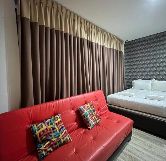سوییت لوکس, Ada Hotel & Apartment