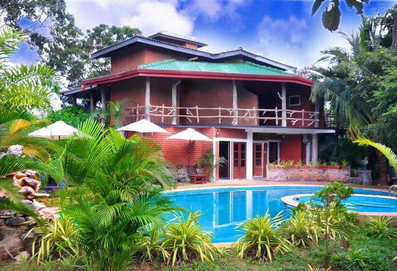 Номер Стандарт Трехместный, Sigiri Heritage Villa