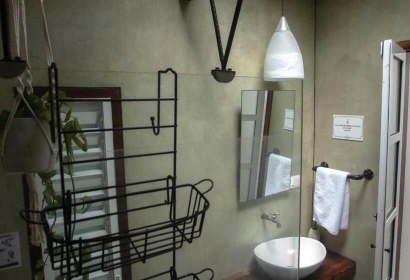 レイクビュースタンダードルーム, The Yak Lake House   Hostal