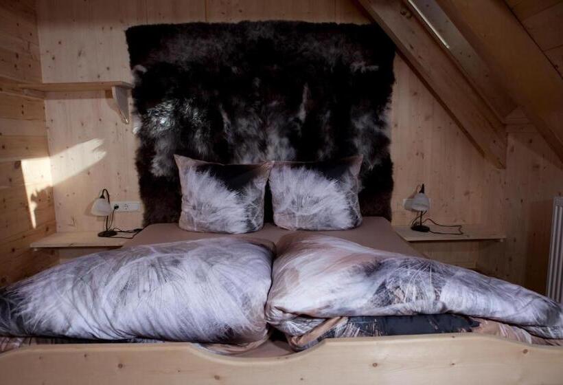 חדר סטנדרט חדר אמבטיה משותף, Schneekarhütte