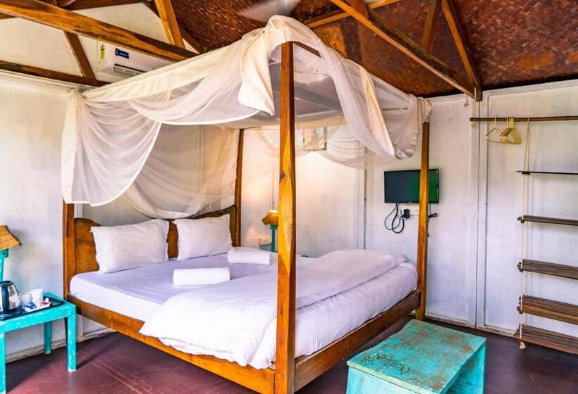 Хижина, Village Susegat Beach Resort