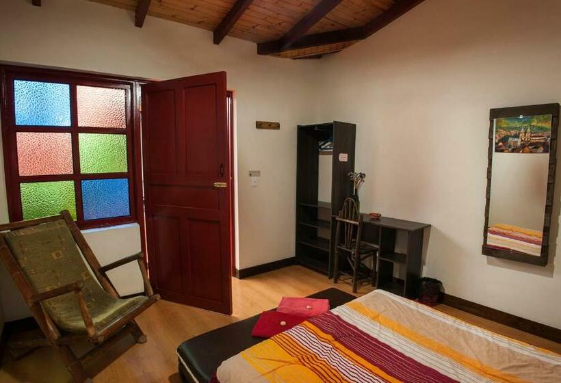 اتاق استاندارد با سرویس بهداشتی مشترک, Casa Hospedaje La Bohemia