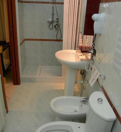 Семейный Номер Вид на Сад, B&b Villa San Leonardo
