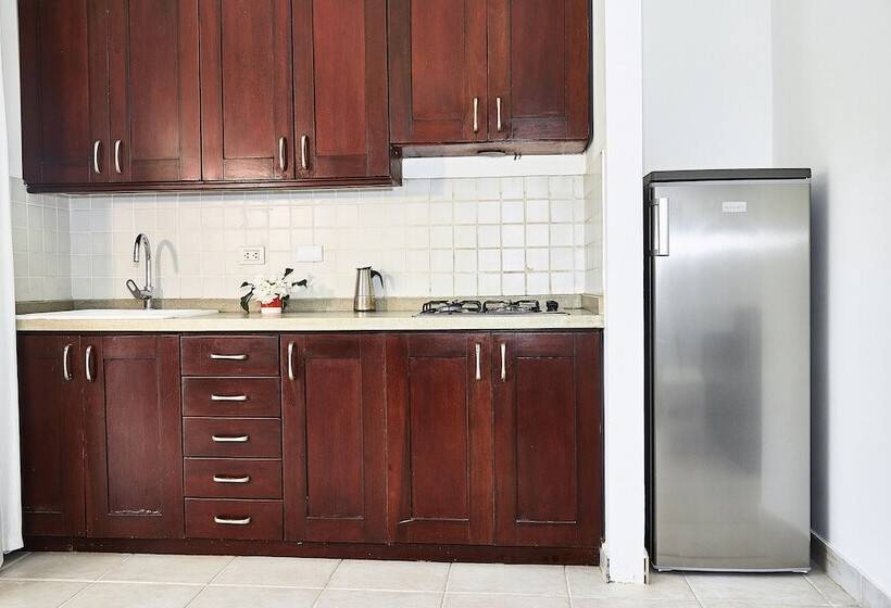 2-Bedroom Classic Apartment, Los Corales Beach Village