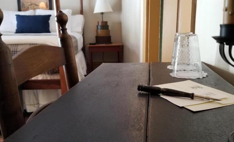 חדר סטנדרט נוף לגינה, Timbercliffe Cottage Inn
