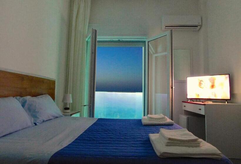 غرفة قياسية رباعية, Albergo Lido Diomedee