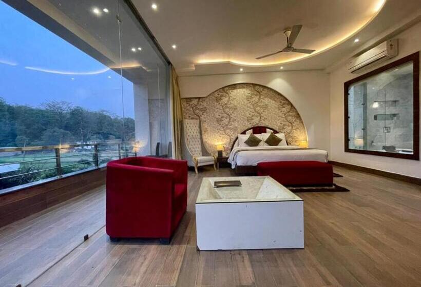 Президентский Люкс, Winsome Resort & Spa Corbett