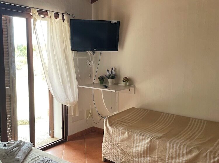 استودیو خانوادگی, B&b Su Donnigheddu