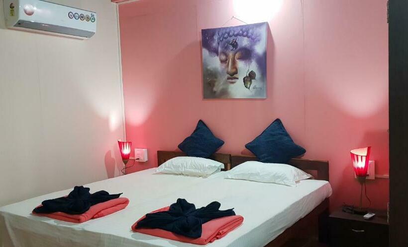 Трехместный Номер Deluxe, Shiva Cottages