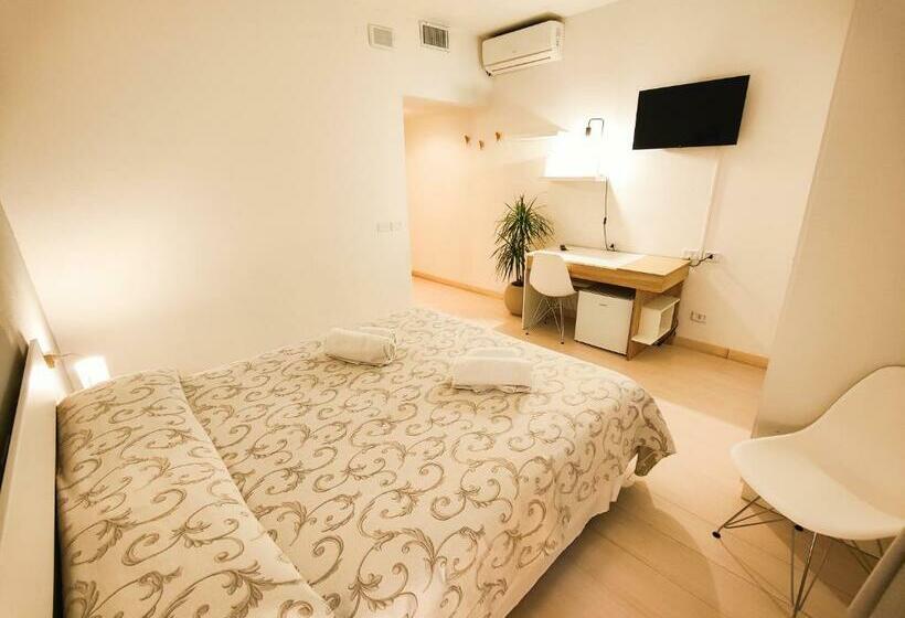 اتاق استاندارد, Albergo B&b Tenesi