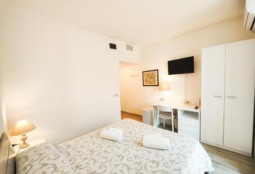 스탠다드 룸, Albergo B&b Tenesi