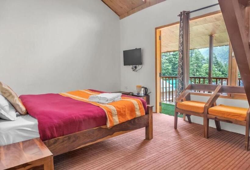 سوییت خانوادگی, Sparsh Resort