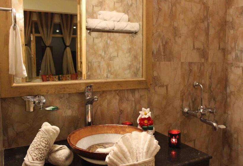 اتاق سوپریور با تخت بزرگ, Sparsh Resort