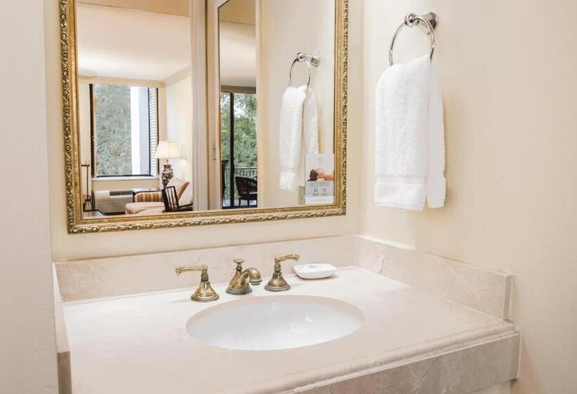 Номер Deluxe, Griffin Hotel, An Official Colonial Williamsburg
