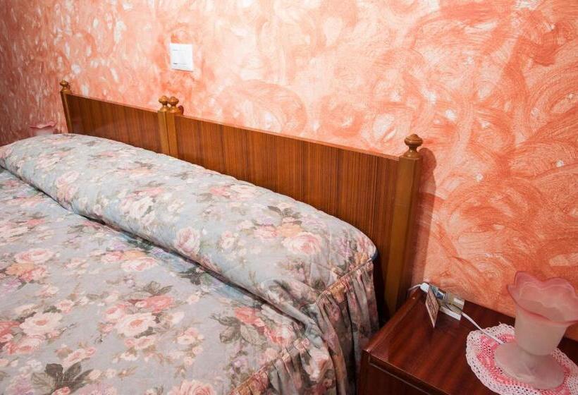 Номер Стандарт, Albergo De Jean