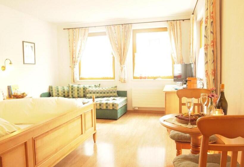 Семейные Апартаменты 3 Спальни, Apart Garni Motnaida
