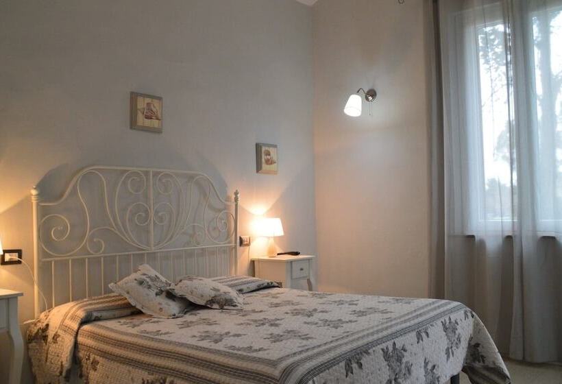 Четырехместный Номер Стандарт, Gli Acquerelli