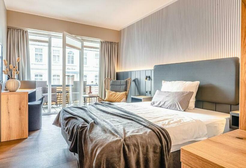 Номер Стандарт Индивидуальный с Балконом, Arthotel Bakker