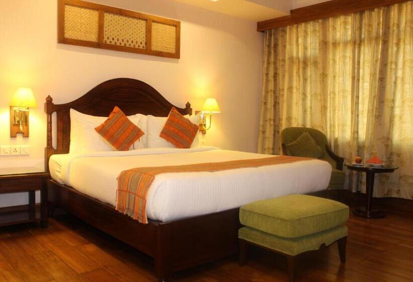 スーペリアールーム, The Guwahati Address By Centre Point