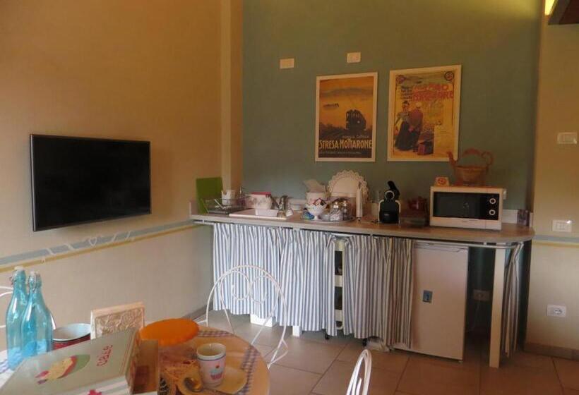 Студио Стандарт Вид на Сад, B&b Il Rovere